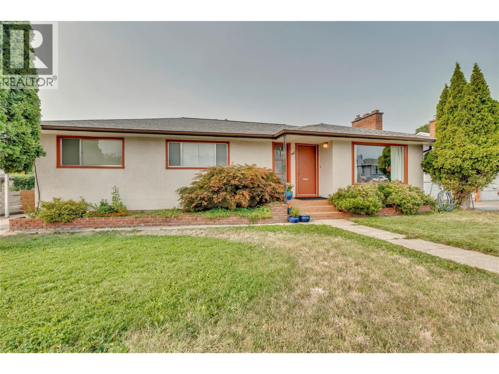 1467 Manitoba Street, Penticton, BC - Outdoor