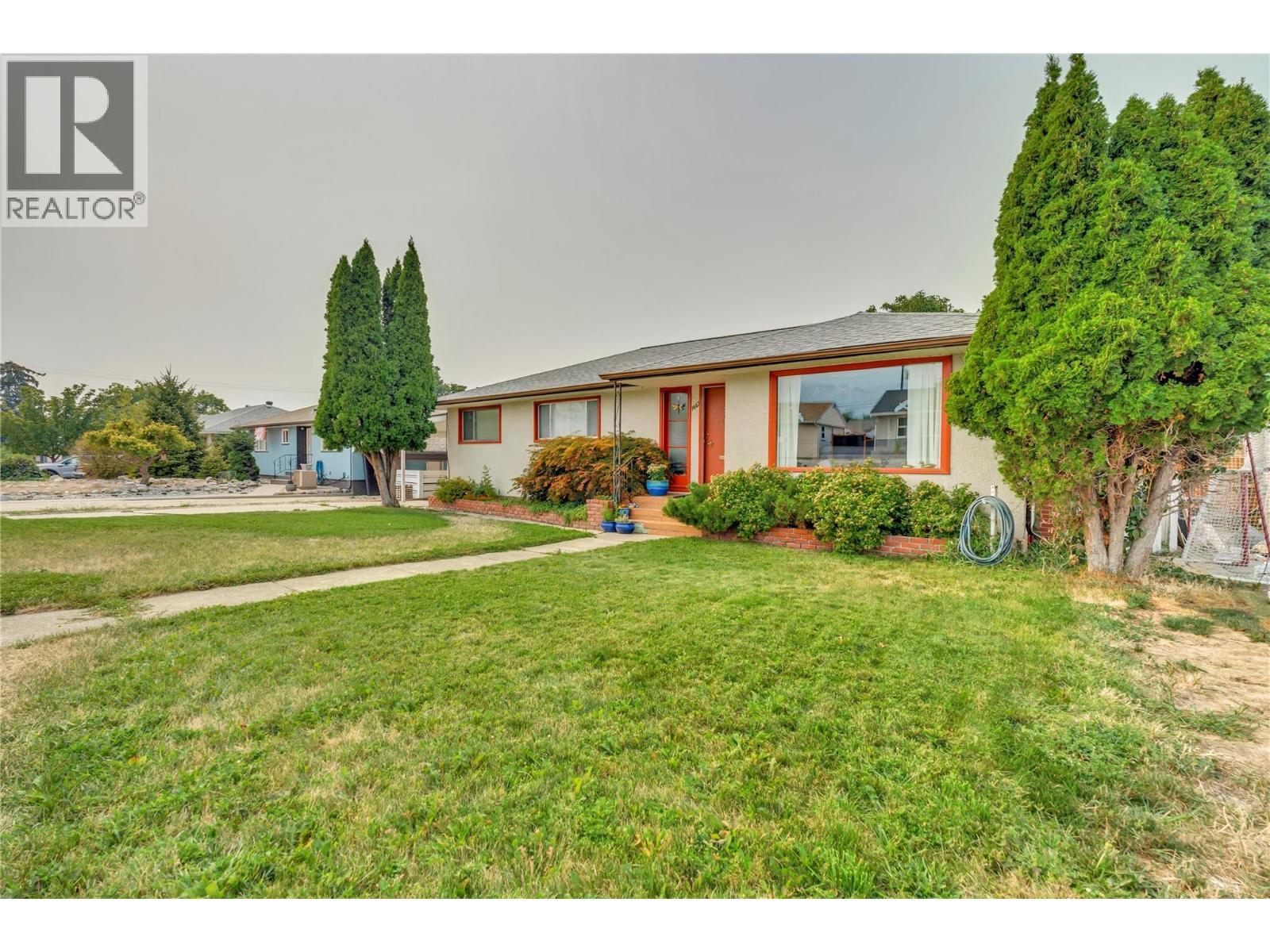 1467 Manitoba Street, Penticton, BC - Outdoor