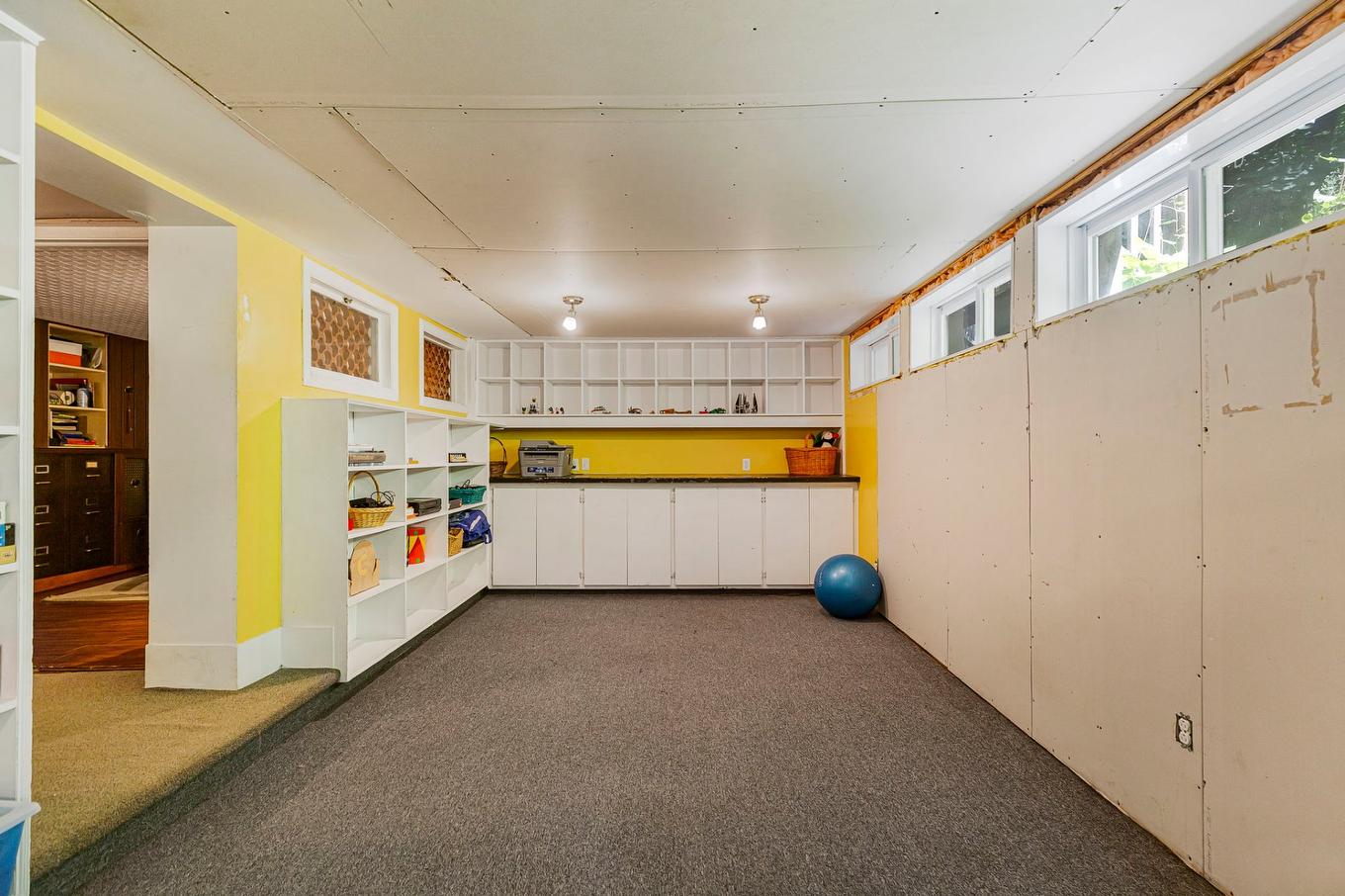 Playroom - 84 Av. Dobie, Mont-Royal, QC - Indoor Photo Showing Other Room