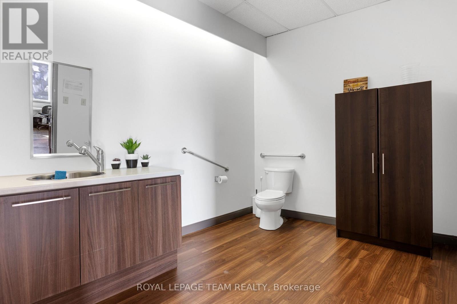 365 Richmond Road, Ottawa, ON