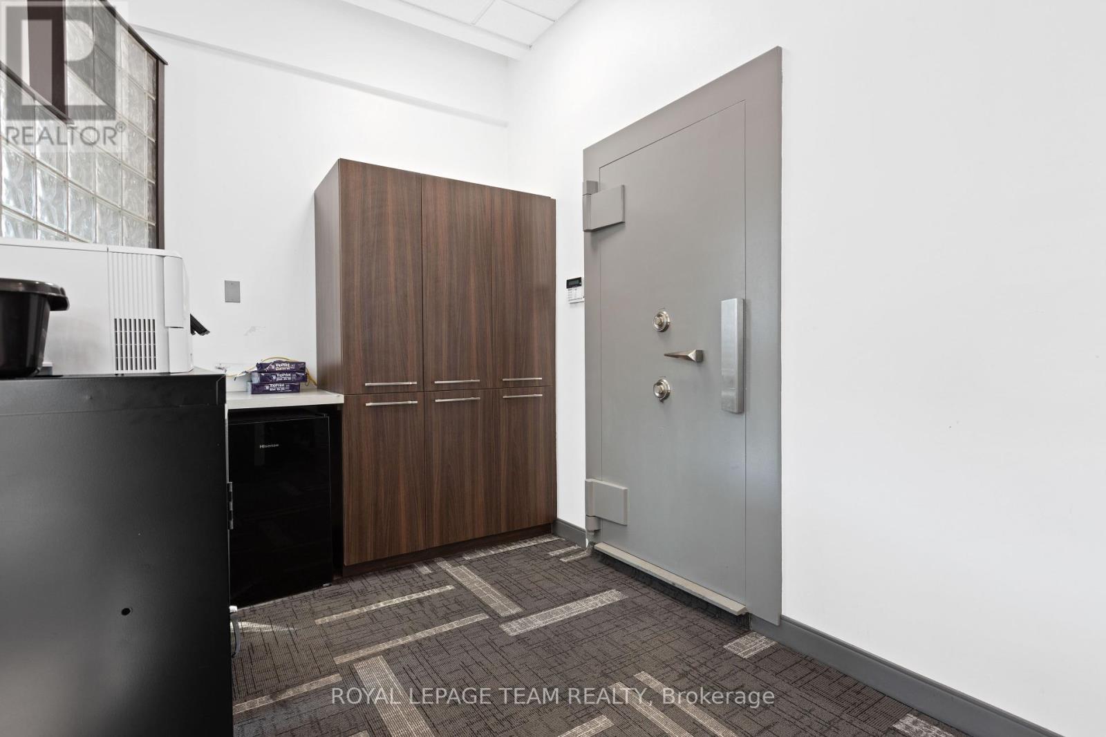 365 Richmond Road, Ottawa, ON