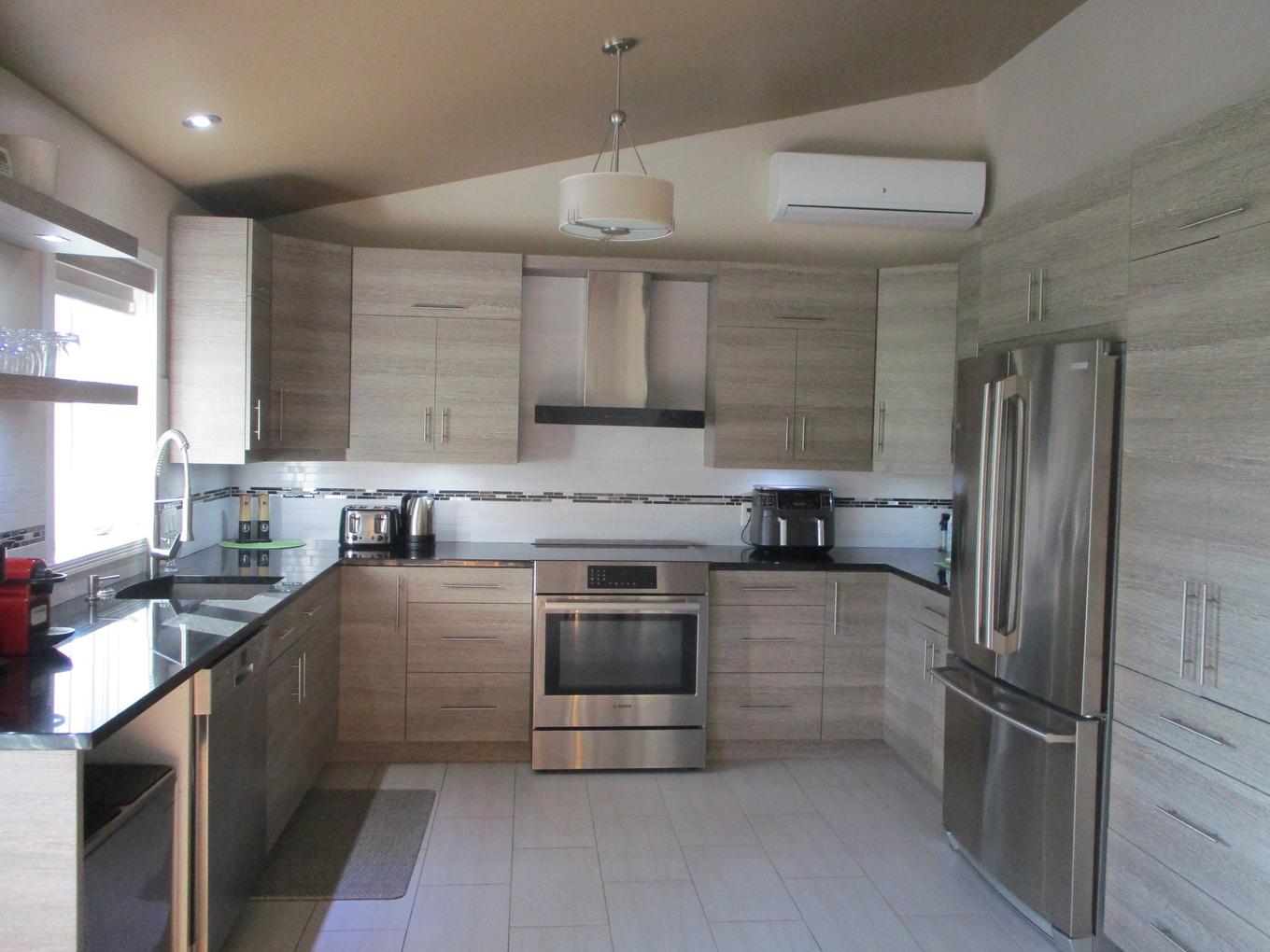 Kitchen - 190 Route Martineau, Sainte-Anne-De-La-Pocatière, QC - Indoor Photo Showing Kitchen With Upgraded Kitchen