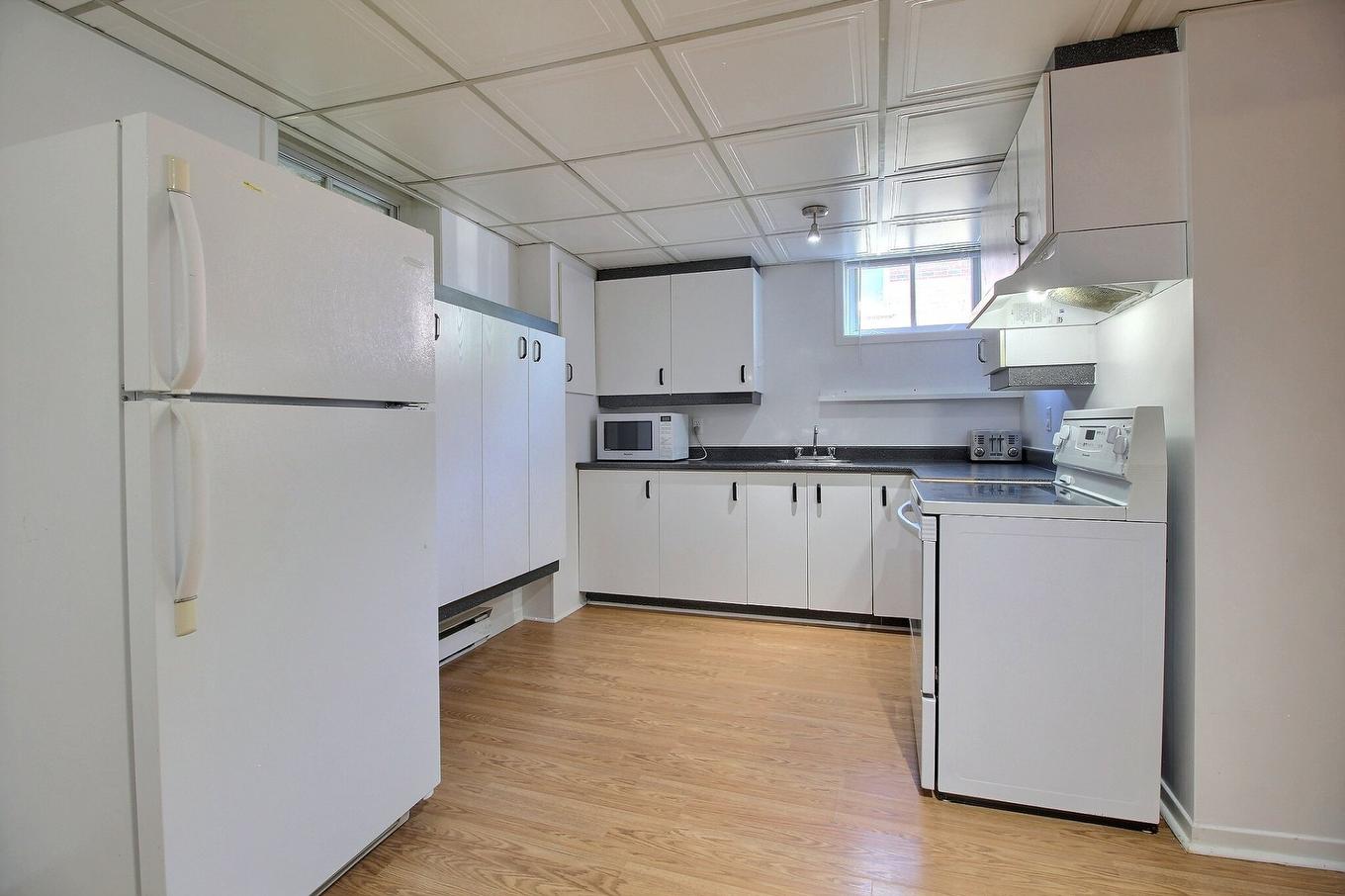 Cuisine - 1341 Rue Prunier, Sherbrooke (Les Nations), QC - Indoor