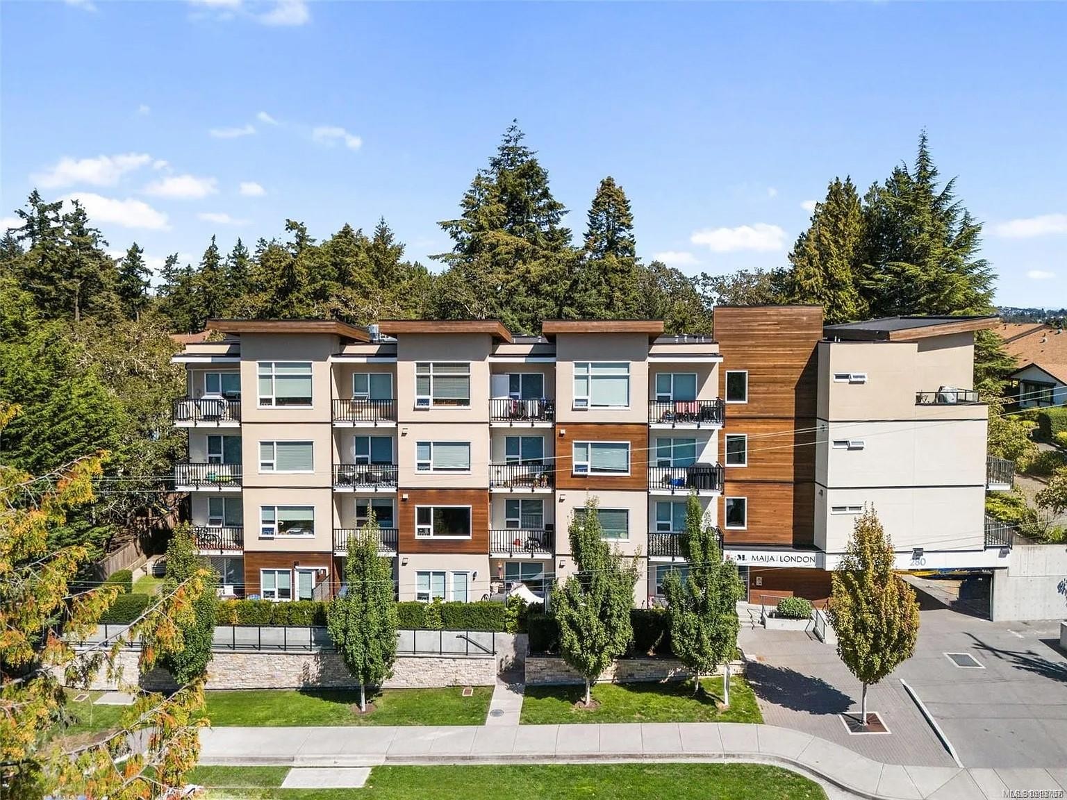 309-280 Island Hwy, View Royal, BC - Outdoor With Facade