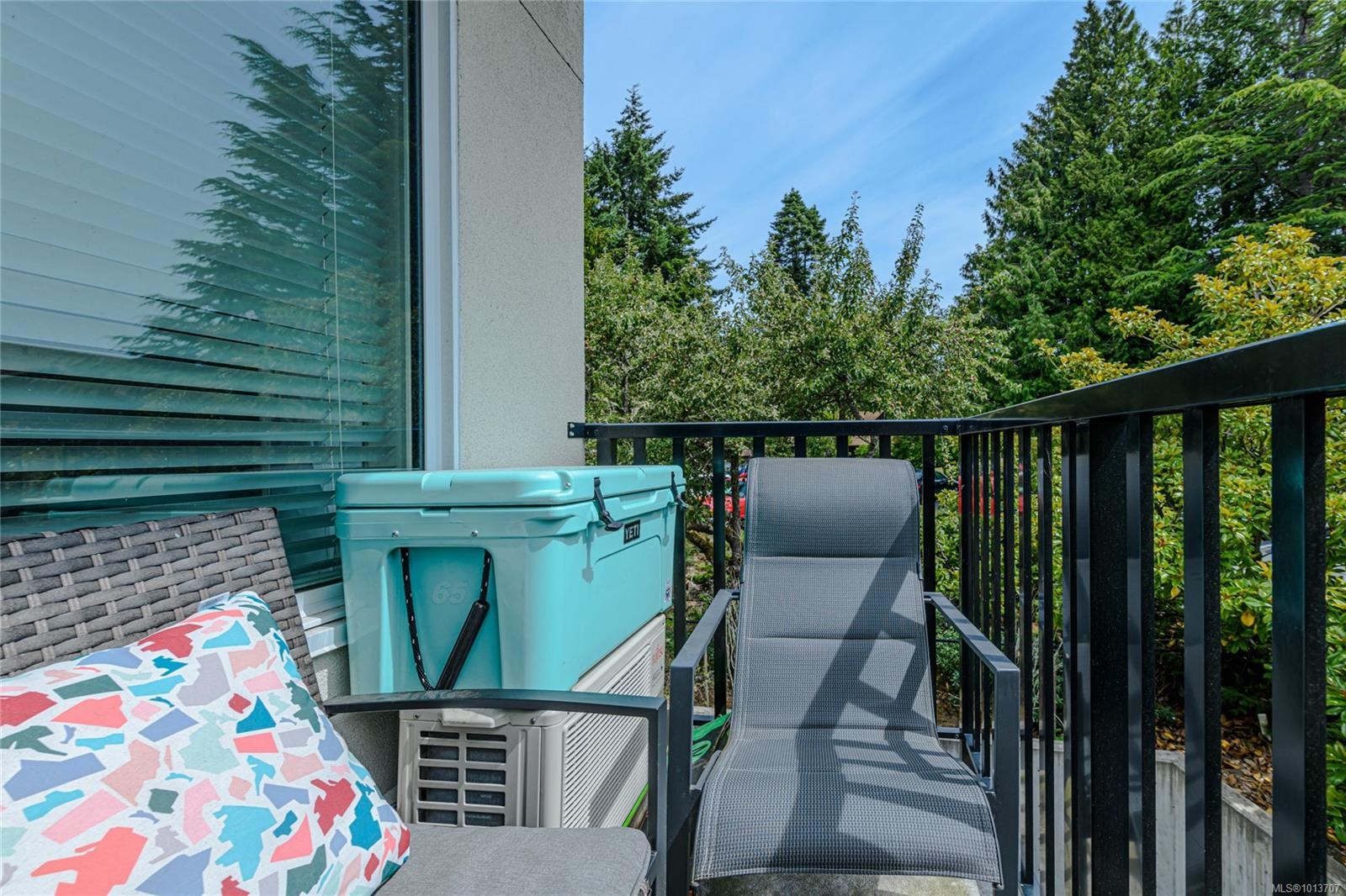 309-280 Island Hwy, View Royal, BC - Outdoor