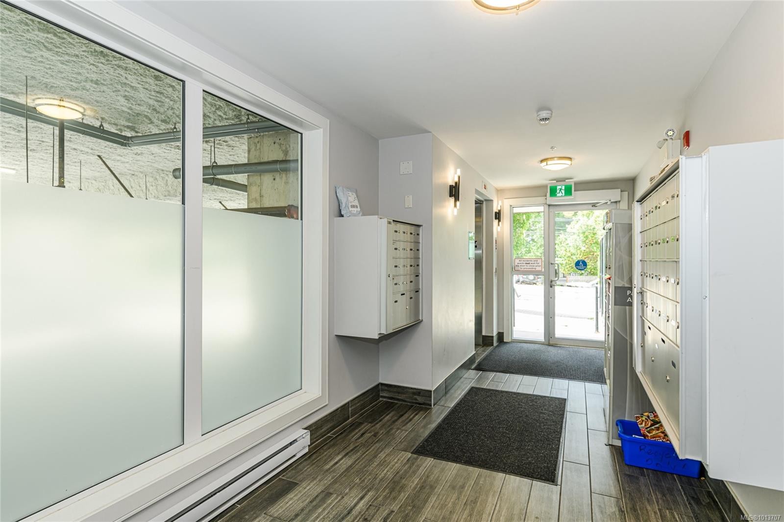 309-280 Island Hwy, View Royal, BC - Indoor Photo Showing Other Room