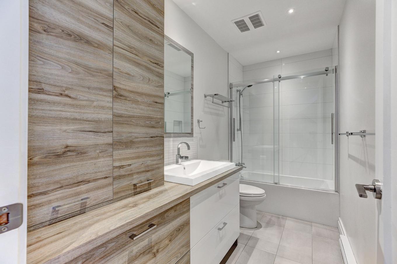 Salle de bains - 3492Z Rue Simpson, Montréal (Ville-Marie), QC