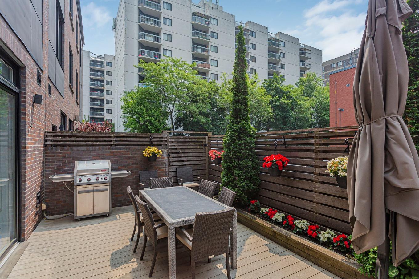 Terrasse - 3492Z Rue Simpson, Montréal (Ville-Marie), QC