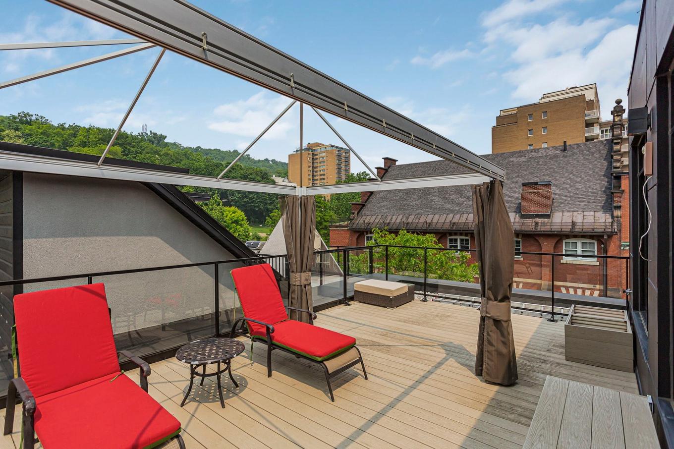 Terrasse - 3492Z Rue Simpson, Montréal (Ville-Marie), QC