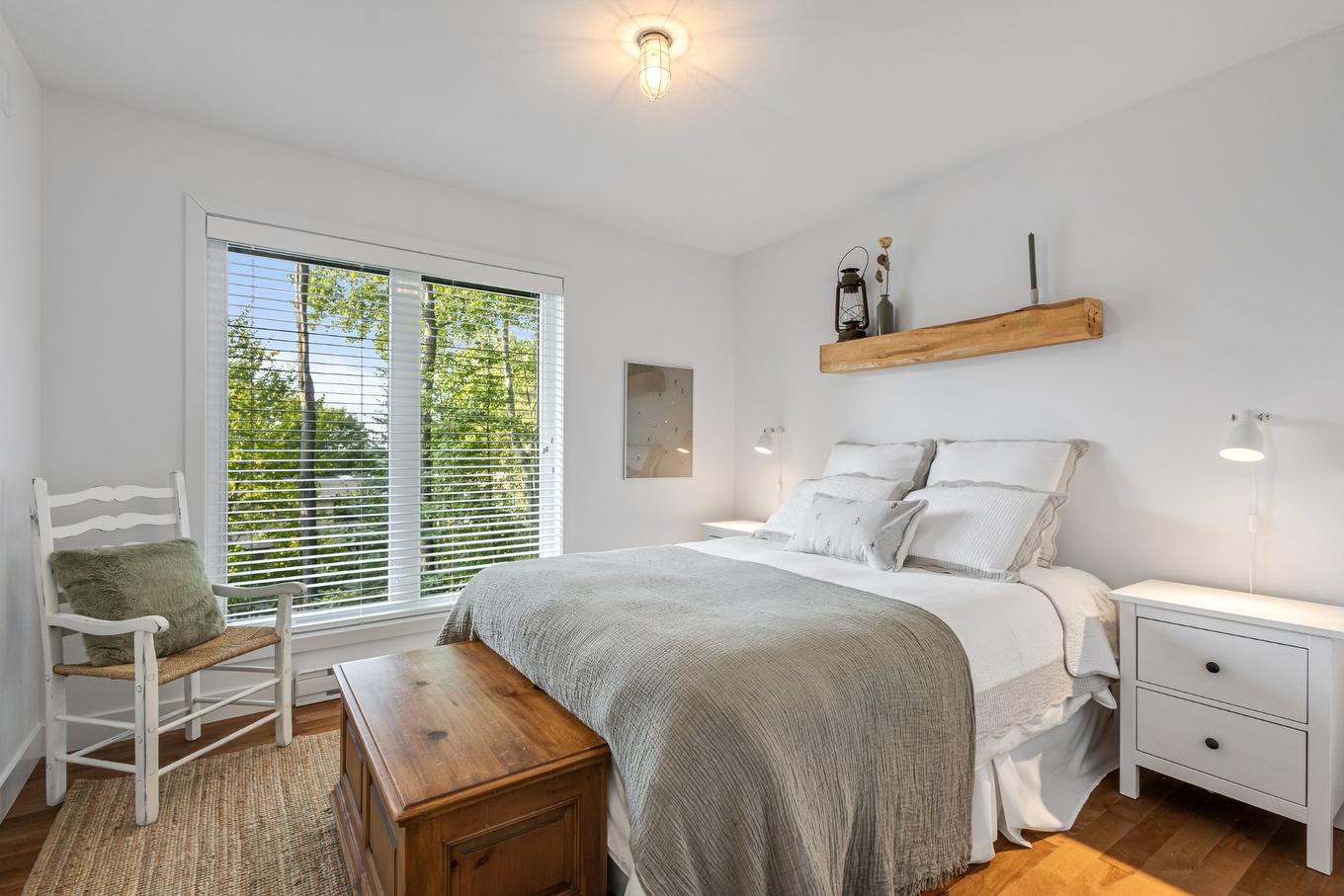 Chambre à coucher - 124 Place De L'Edelweiss, Sutton, QC - Indoor Photo Showing Bedroom