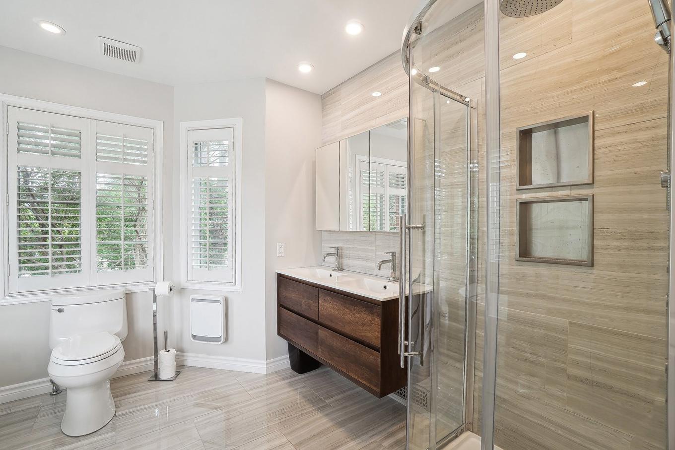 Ensuite bathroom - 390 Rue De La Sagittaire, Montréal (Verdun/Île-Des-Soeurs), QC - Indoor Photo Showing Bathroom