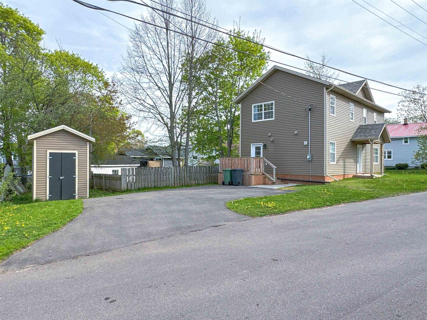 108 Mcgill Avenue, Charlottetown, PE