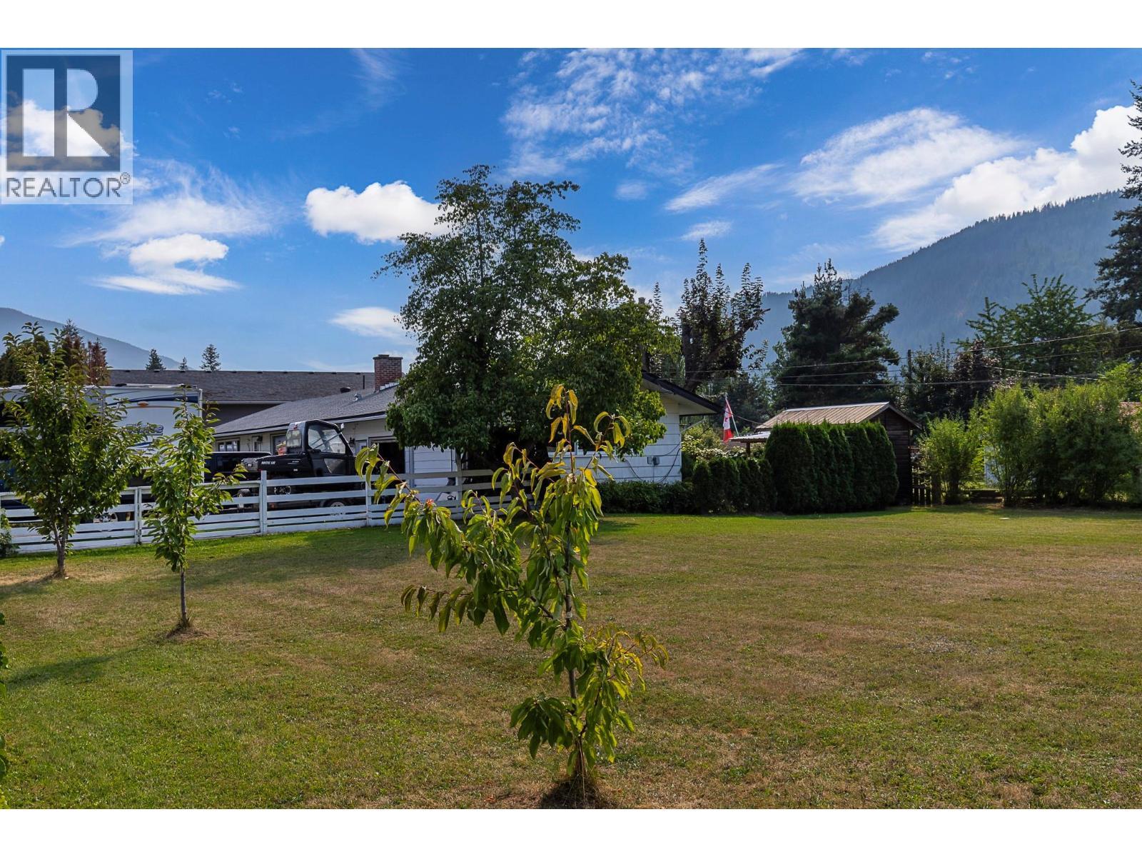 1230 Shuswap Avenue, Sicamous, BC - Outdoor With View
