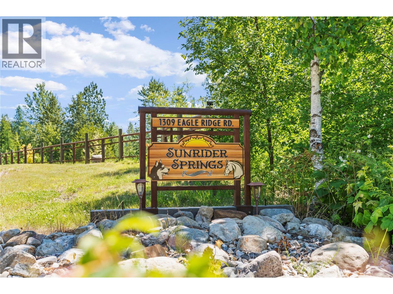 Entrance to the property - 1309 Eagle Ridge Road, Lumby, BC - Outdoor
