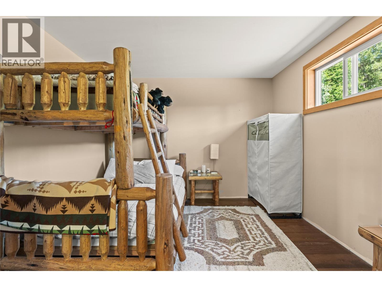 Equestrian Cabin Bedroom - 1309 Eagle Ridge Road, Lumby, BC - Indoor