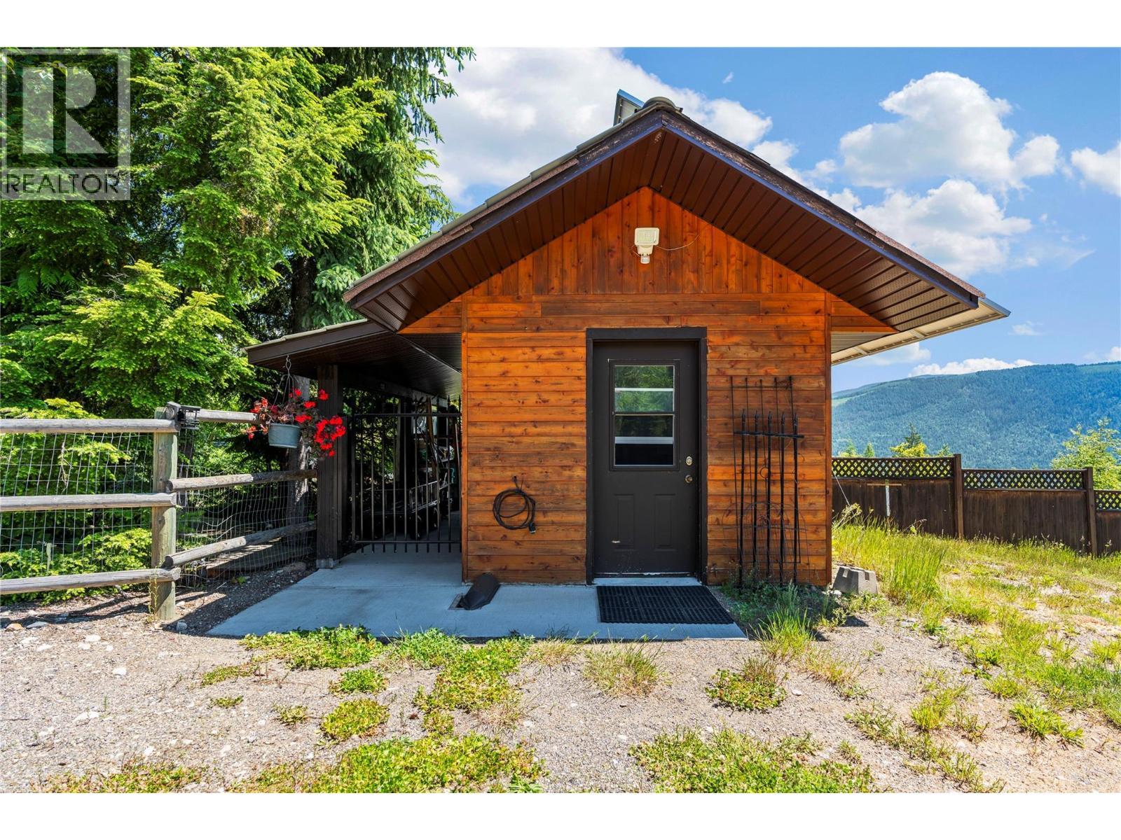 Front access to garden/battery shed - 1309 Eagle Ridge Road, Lumby, BC - Outdoor With Exterior