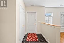 Foyer w/Closet -