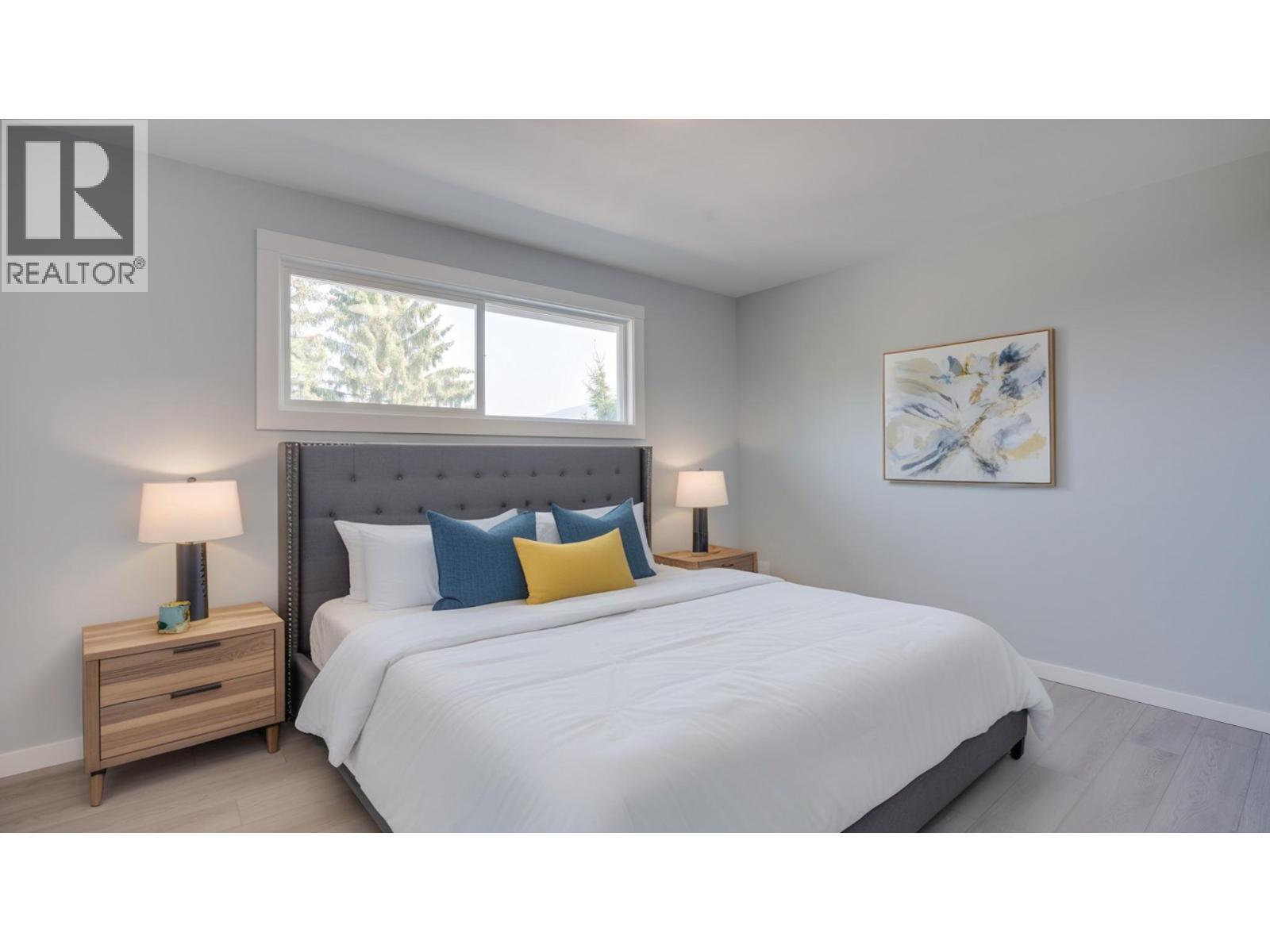 11429 Priest Valley Drive, Coldstream, BC - Indoor Photo Showing Bedroom