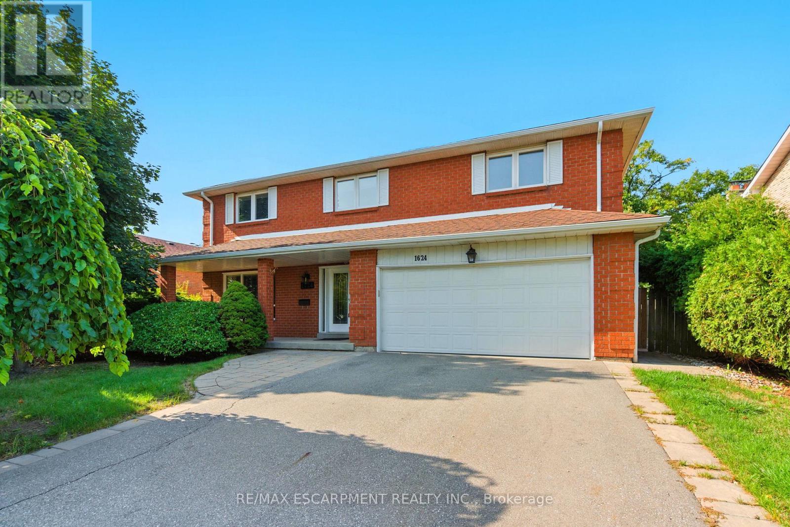 1624 Gallant Drive, Mississauga, ON - Outdoor With Deck Patio Veranda