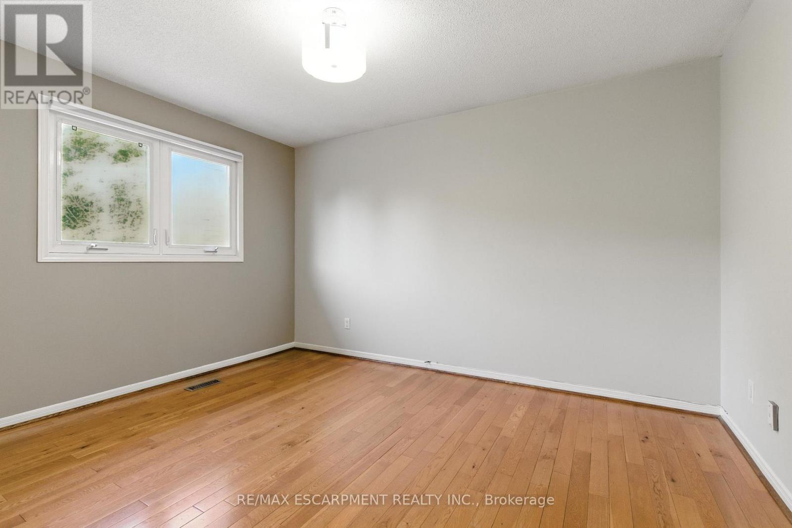 1624 Gallant Drive, Mississauga, ON - Indoor Photo Showing Other Room