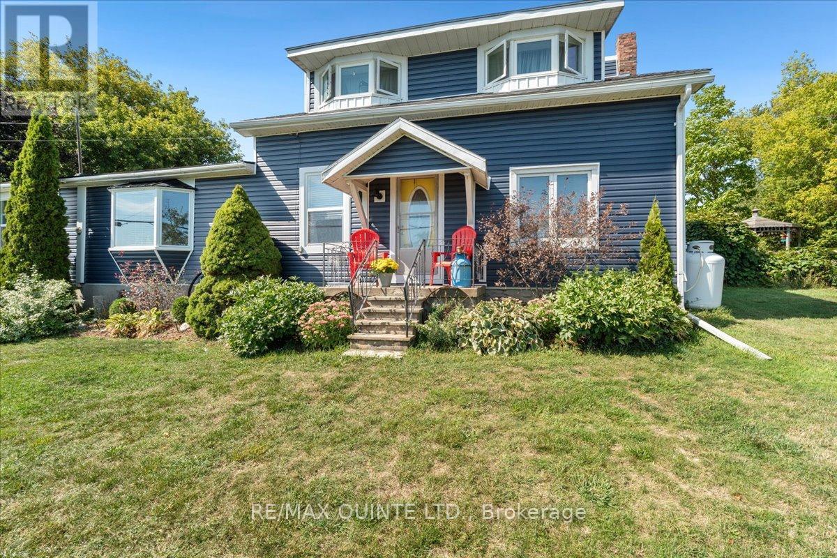 7763 Loyalist Parkway, Greater Napanee (Greater Napanee), ON - Outdoor