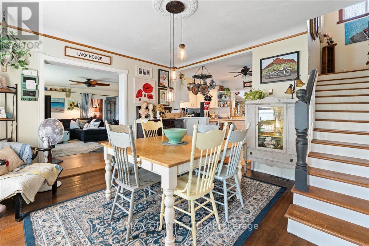 7763 Loyalist Parkway, Greater Napanee (Greater Napanee), ON - Indoor Photo Showing Dining Room