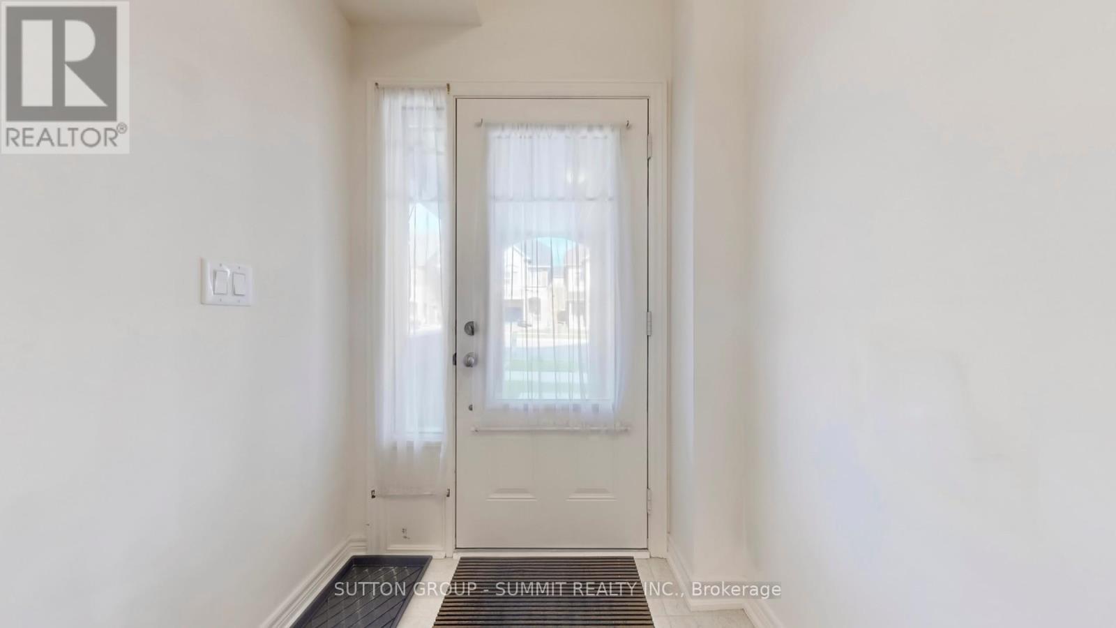 3964 Thomas Alton Boulevard, Burlington, ON - Indoor Photo Showing Other Room