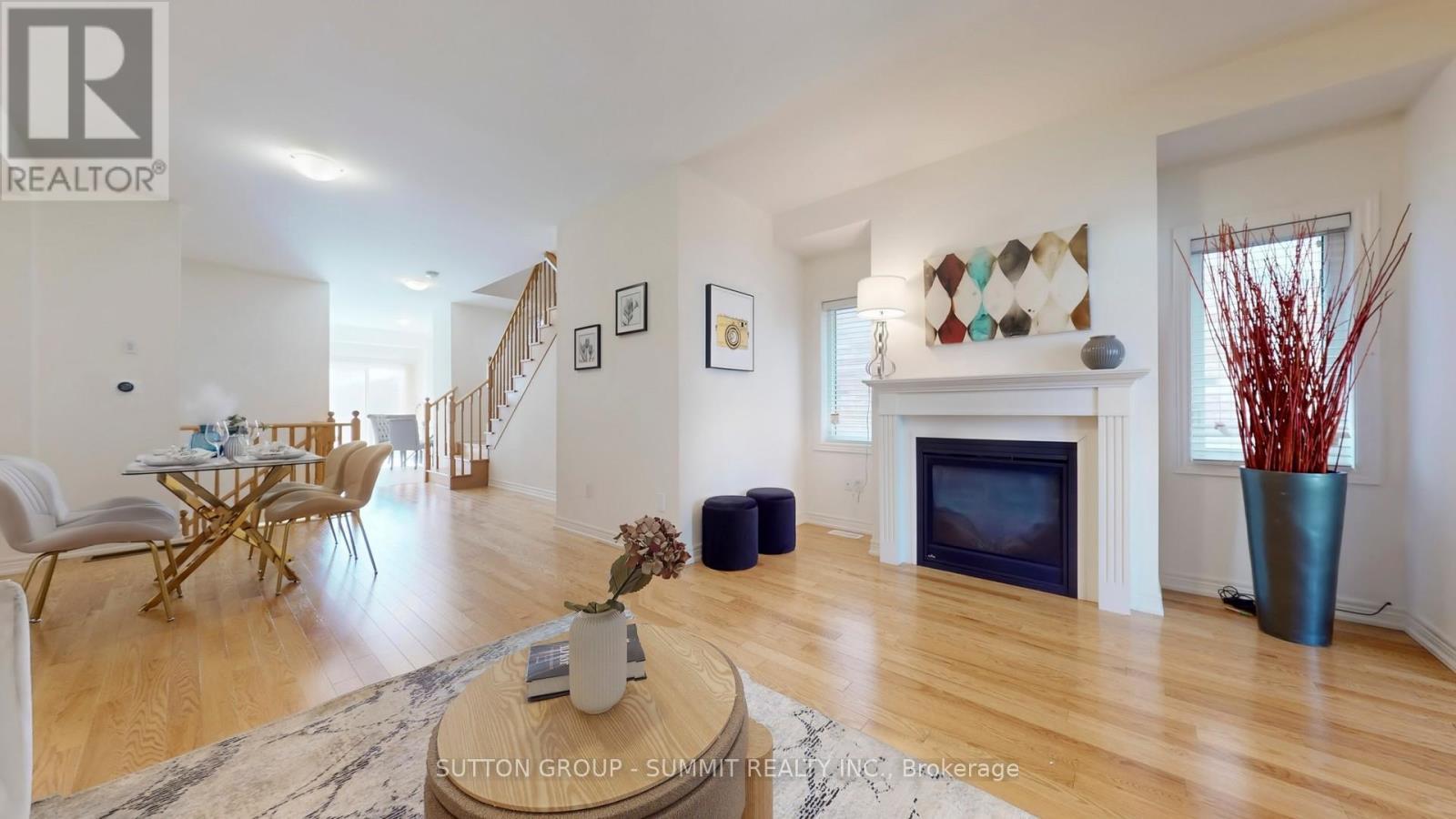 3964 Thomas Alton Boulevard, Burlington, ON - Indoor With Fireplace