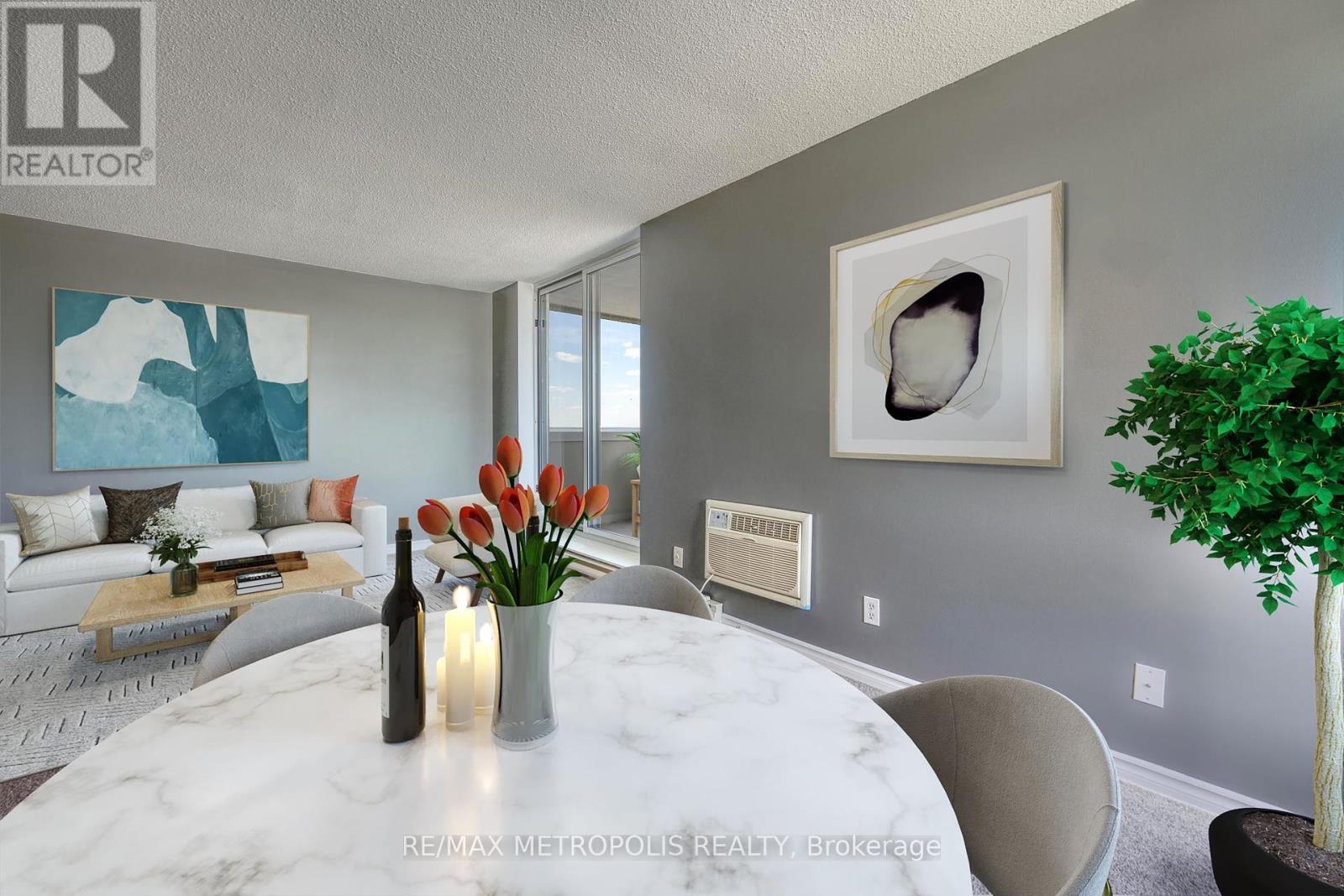 1408 - 155 Front Street N, Sarnia, ON - Indoor