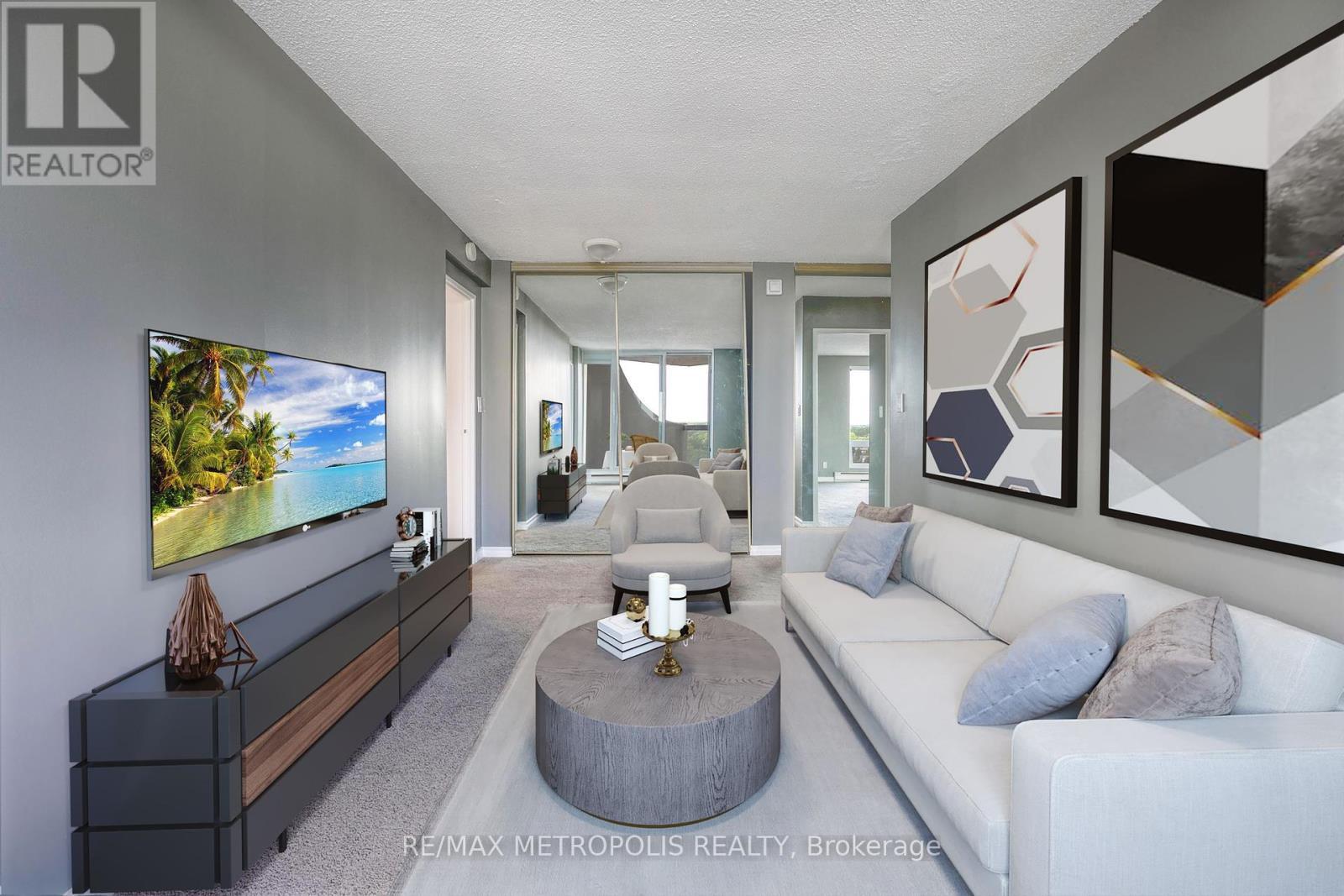 1408 - 155 Front Street N, Sarnia, ON - Indoor