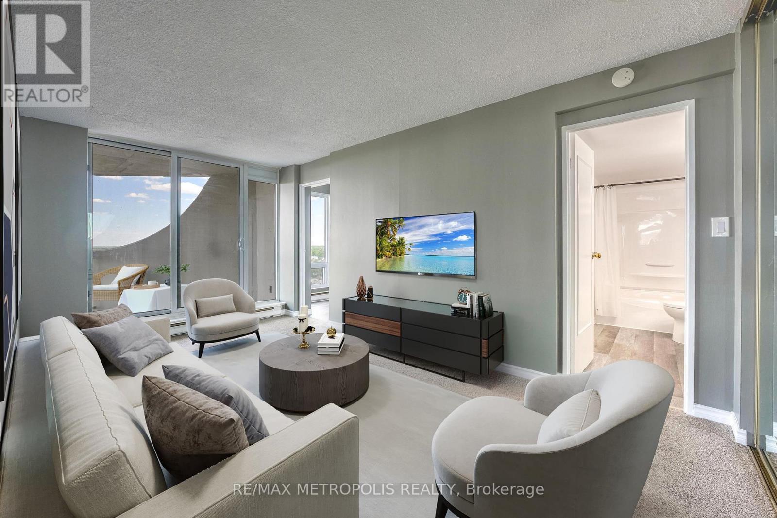 1408 - 155 Front Street N, Sarnia, ON - Indoor Photo Showing Living Room