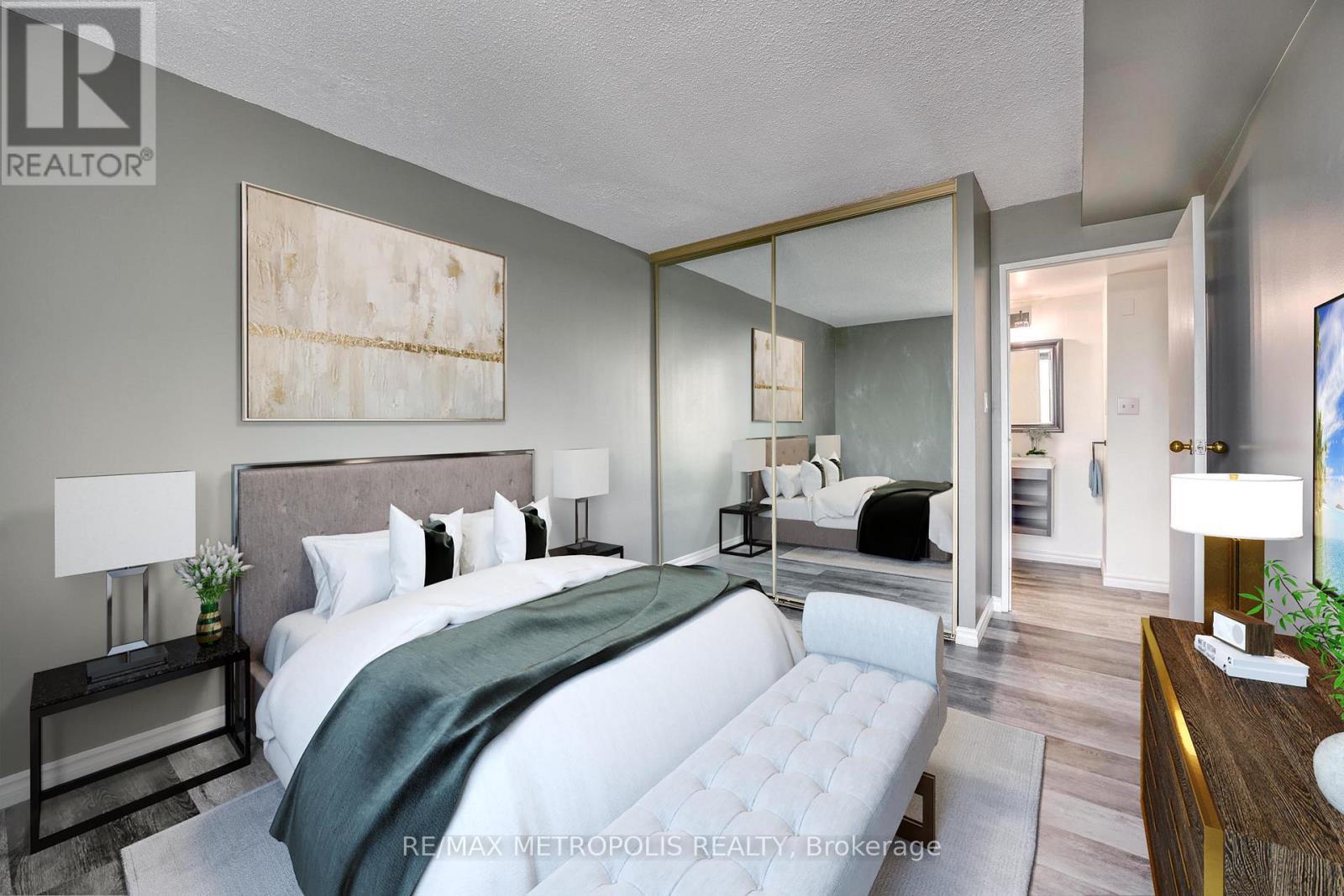 1408 - 155 Front Street N, Sarnia, ON - Indoor Photo Showing Bedroom