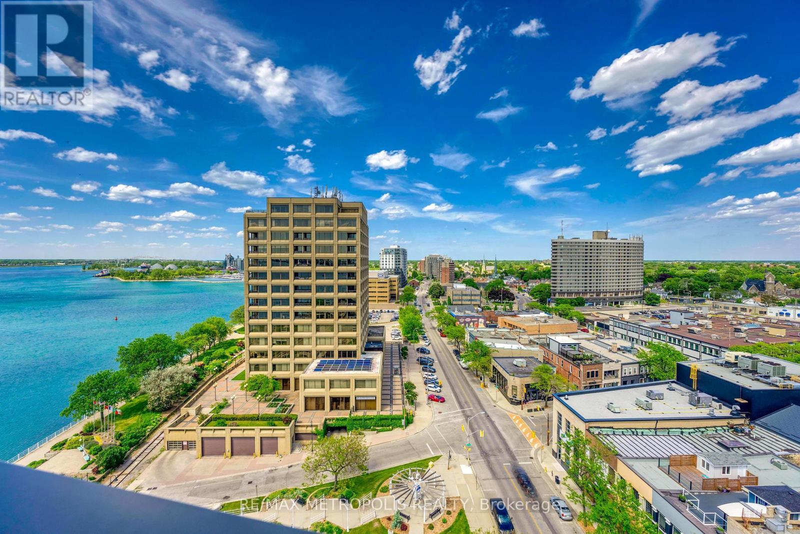 1408 - 155 Front Street N, Sarnia, ON - Outdoor With Body Of Water With View