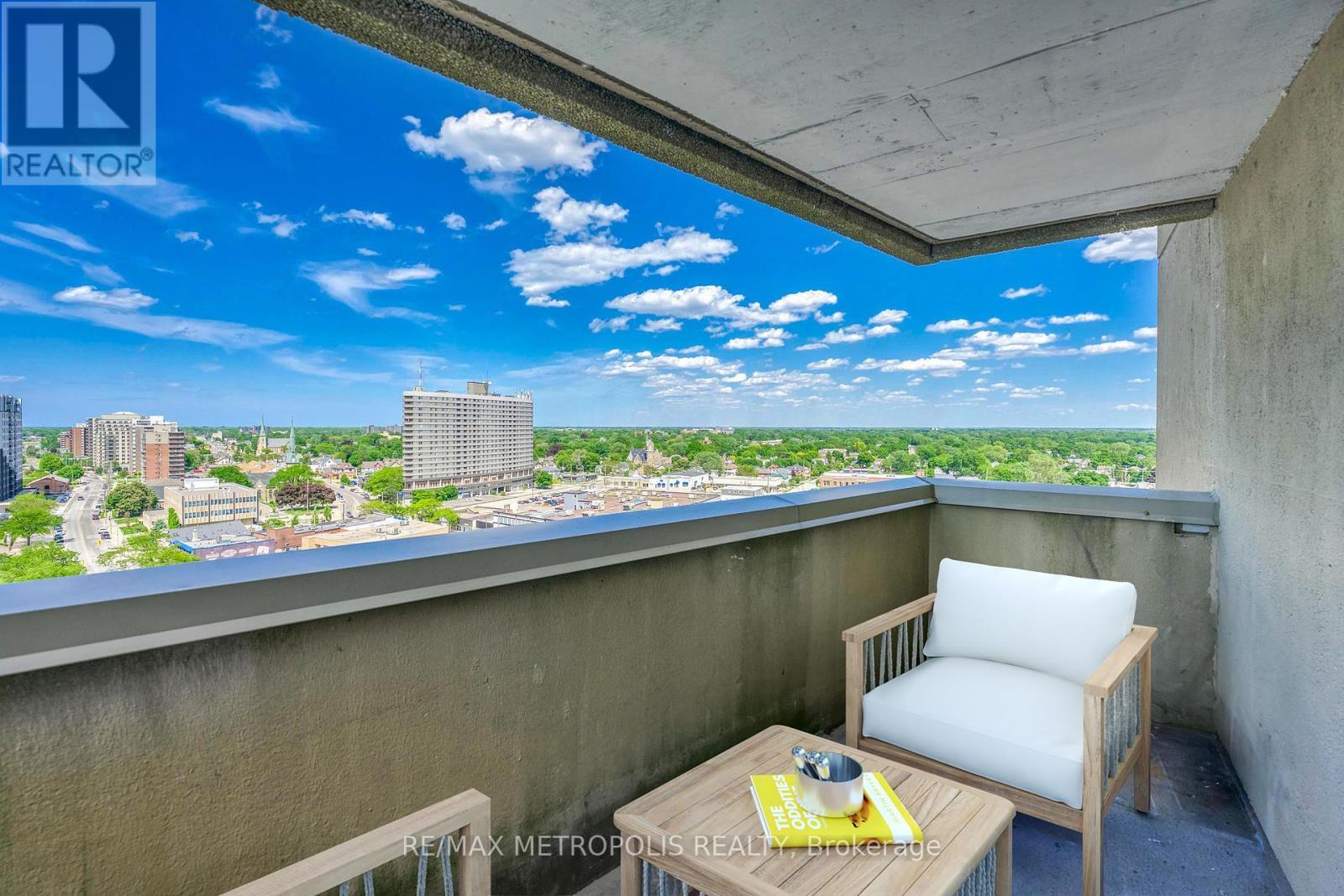 1408 - 155 Front Street N, Sarnia, ON - Outdoor With Balcony With Exterior