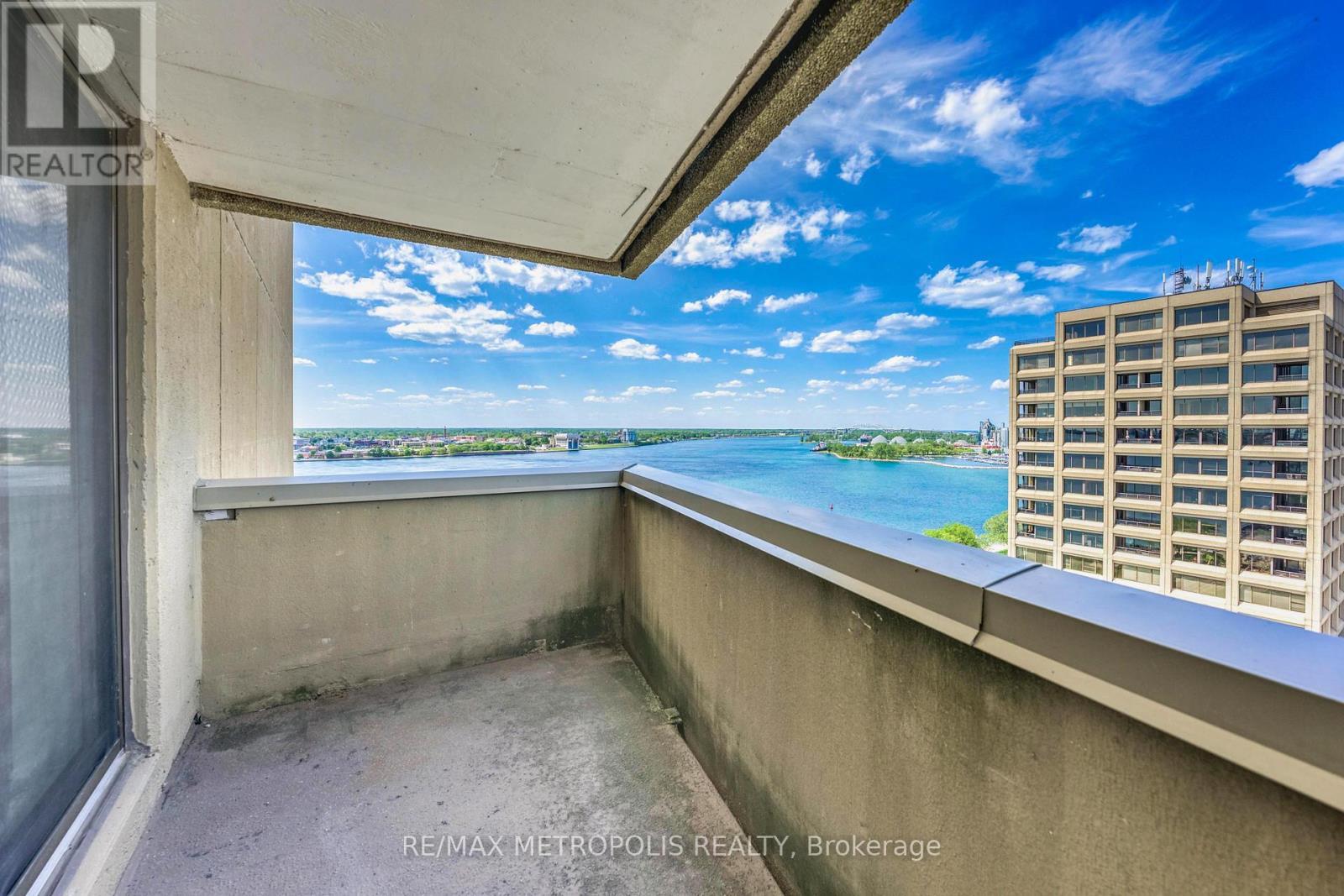 1408 - 155 Front Street N, Sarnia, ON - Outdoor With Body Of Water With Balcony With View