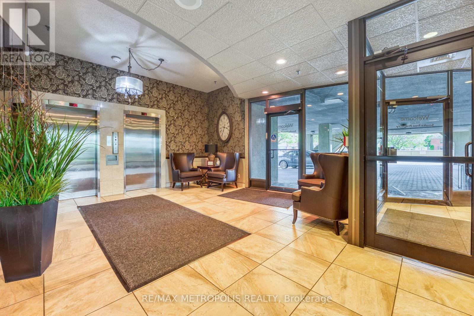 1408 - 155 Front Street N, Sarnia, ON - Indoor Photo Showing Other Room