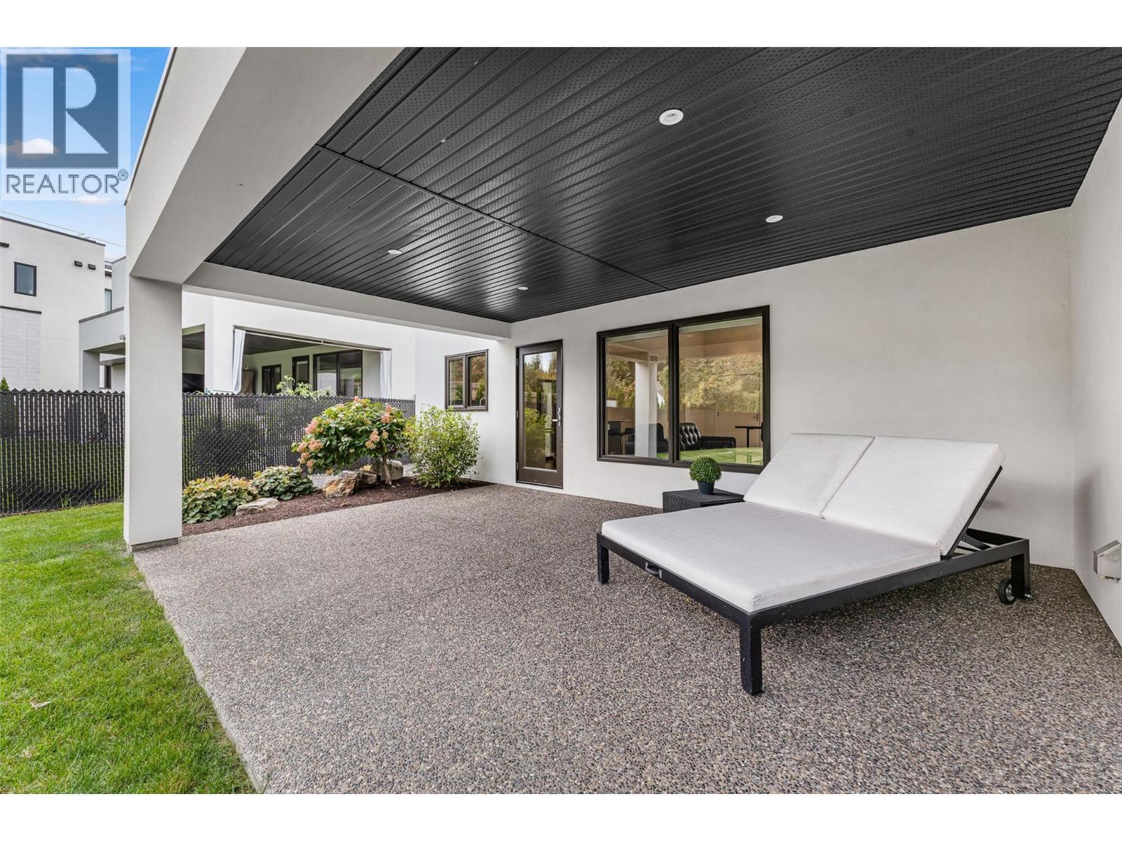 410 Sarsons Road, Kelowna, BC - Outdoor With Deck Patio Veranda