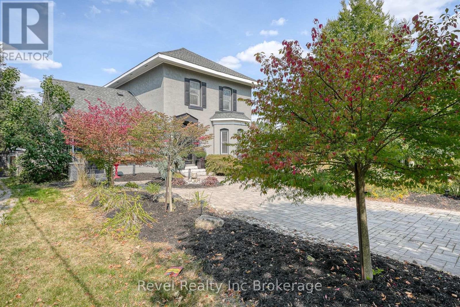 425 Ingersoll Avenue, Woodstock (Woodstock - North), ON - Outdoor