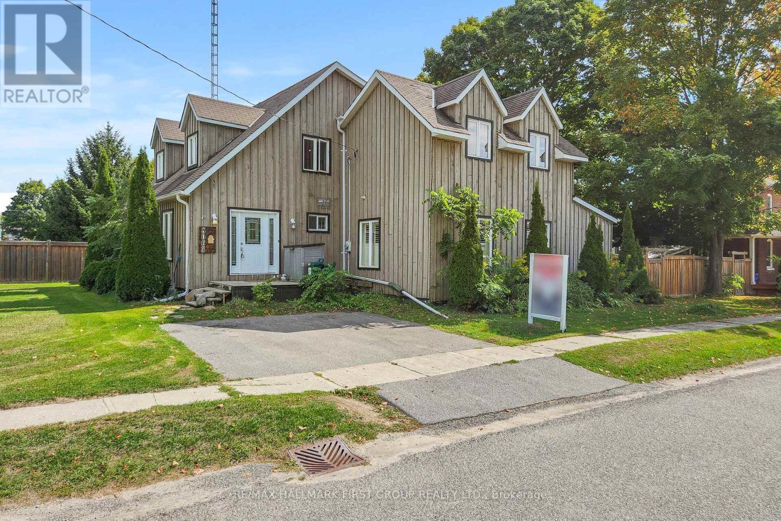 8063 King Street, Clarington, ON - Outdoor