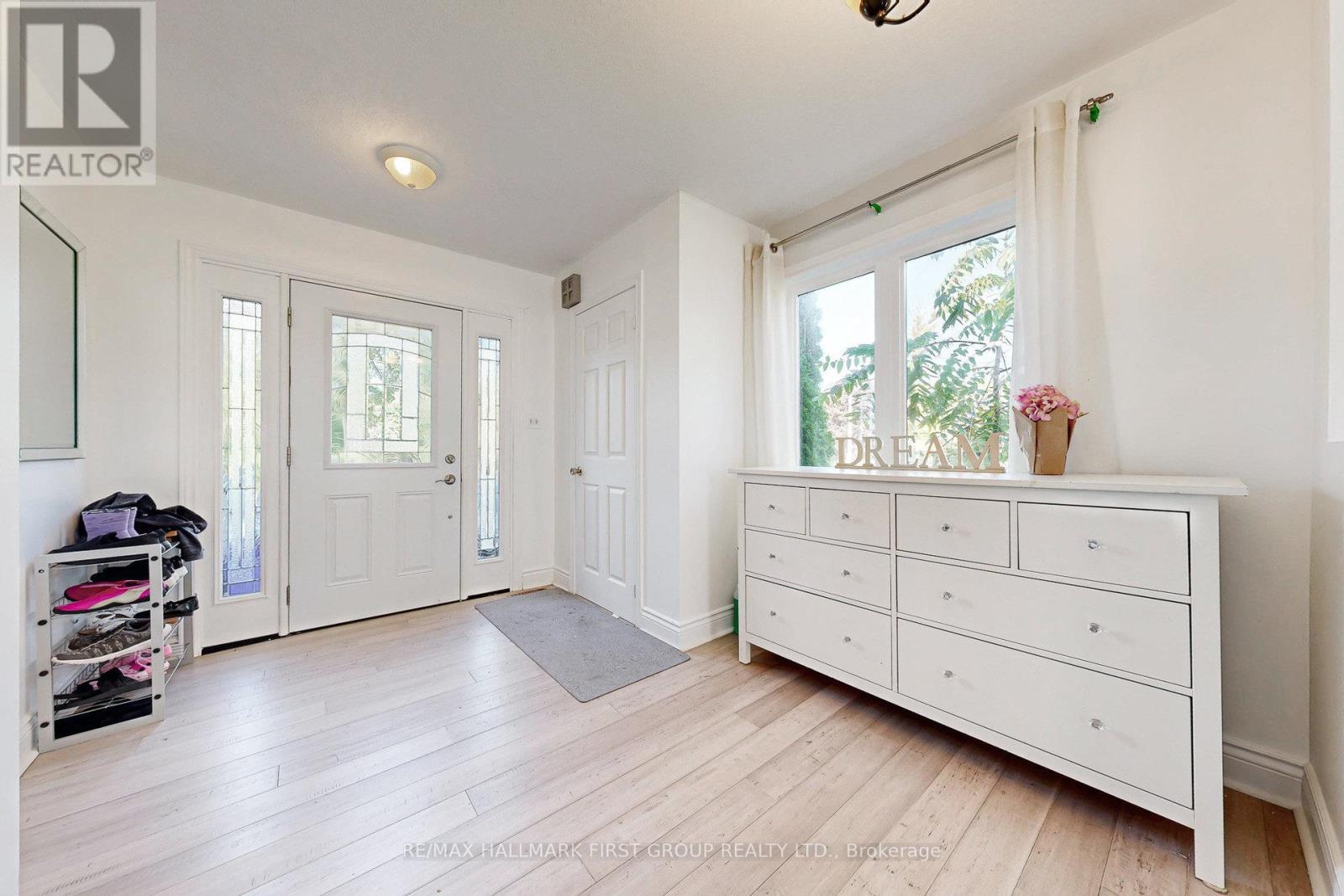 8063 King Street, Clarington, ON - Indoor