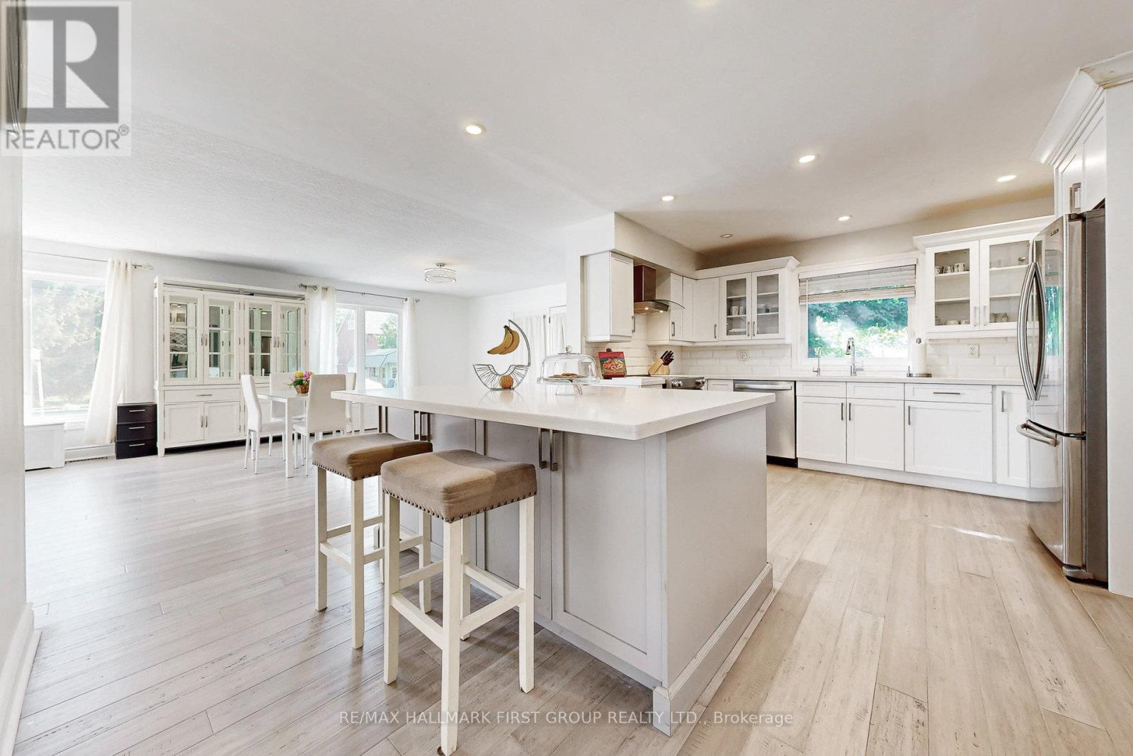 8063 King Street, Clarington, ON - Indoor Photo Showing Other Room