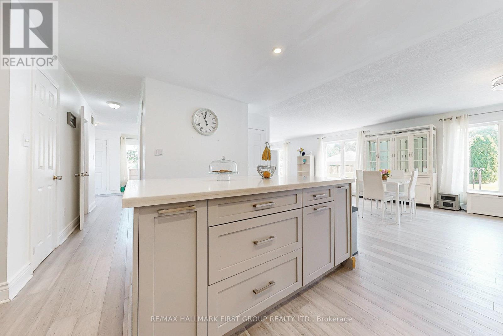 8063 King Street, Clarington, ON - Indoor