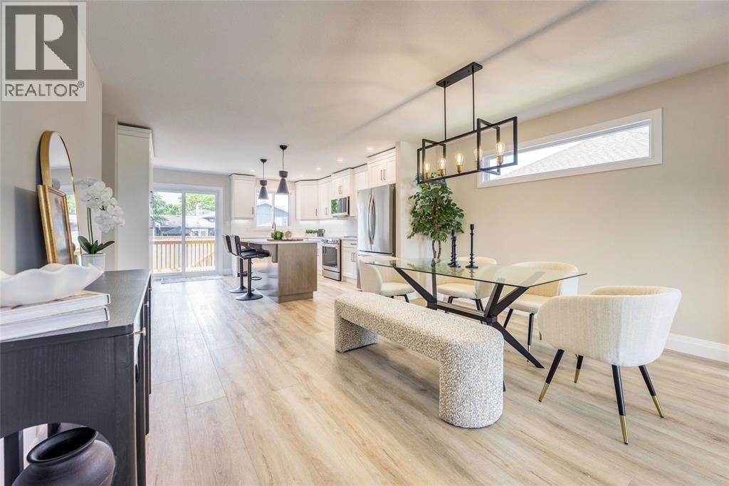 493 Queen Street, St Clair, ON - Indoor Photo Showing Dining Room