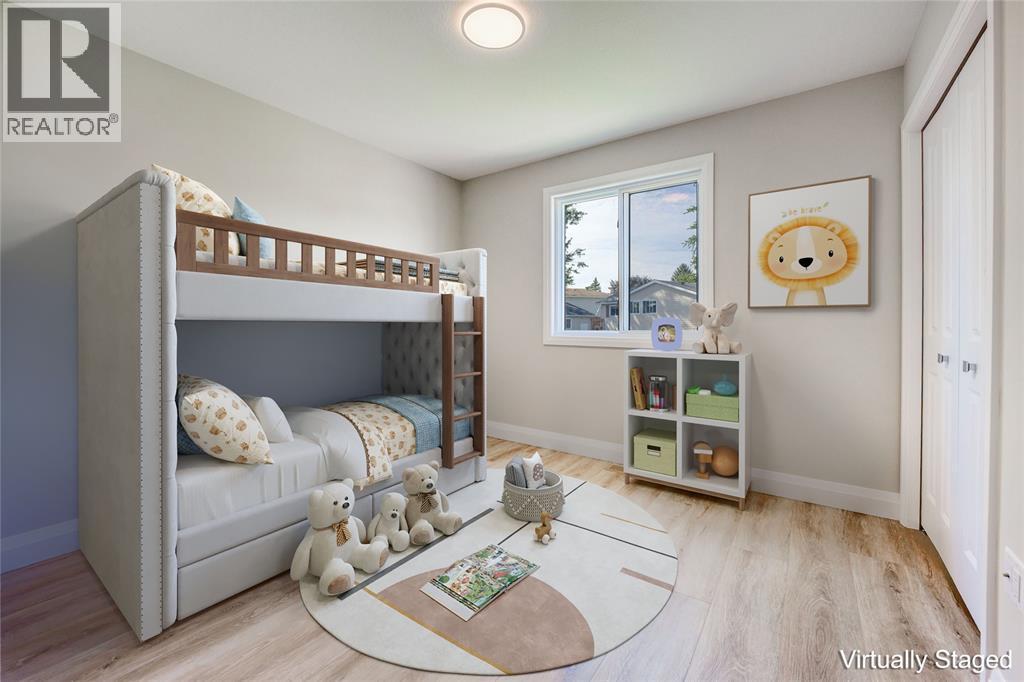 493 Queen Street, St Clair, ON - Indoor