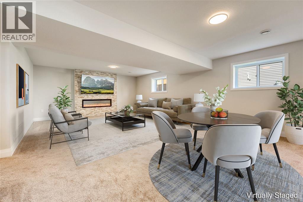 493 Queen Street, St Clair, ON - Indoor Photo Showing Dining Room