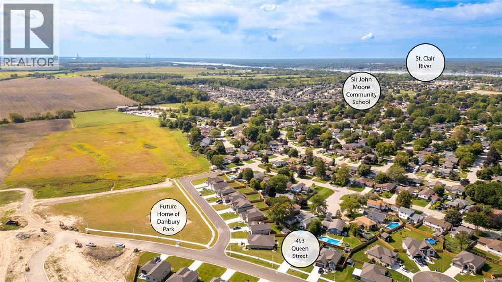 493 Queen Street, St Clair, ON - Outdoor With View