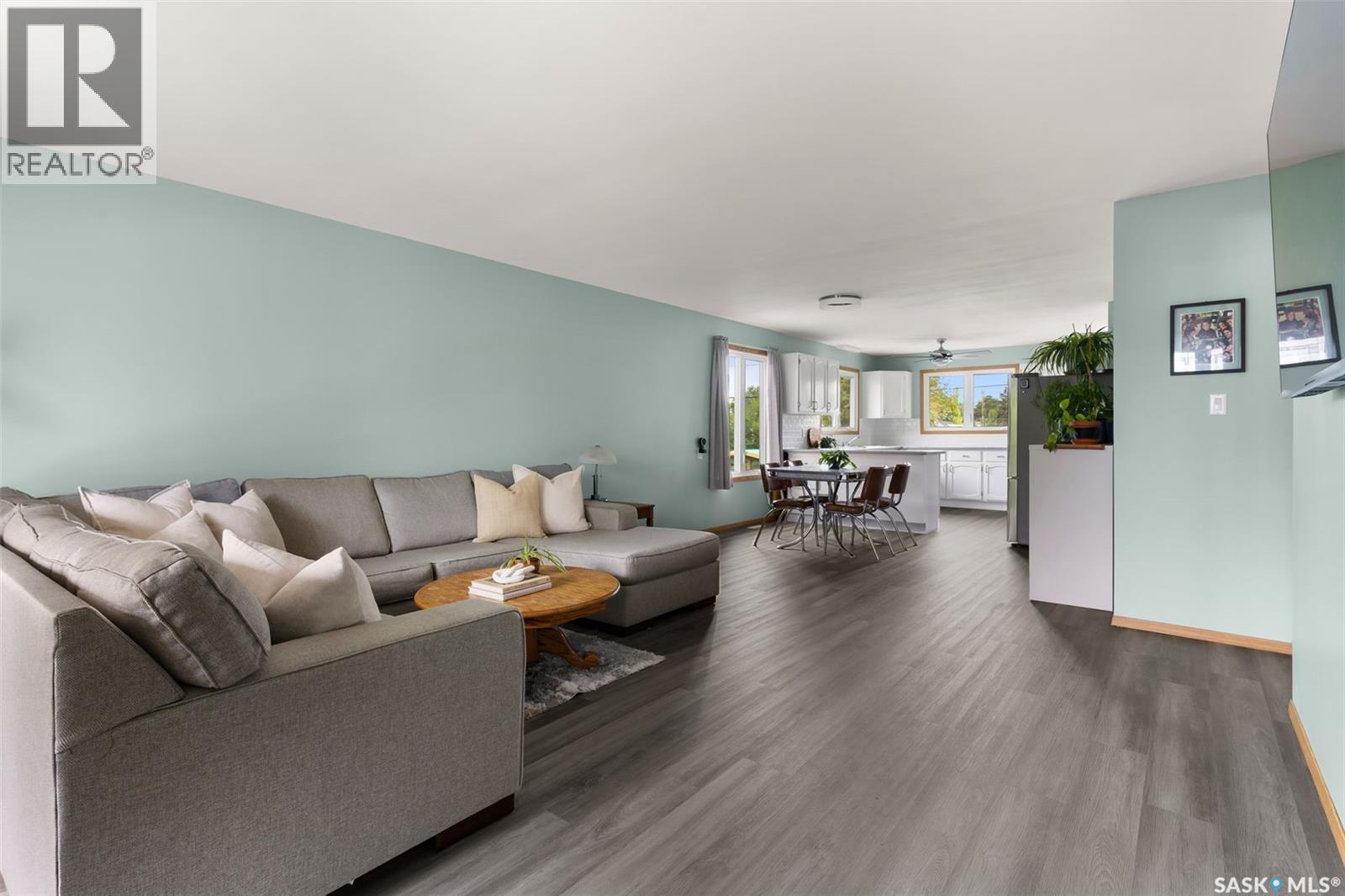 265 Browning Street, Southey, SK - Indoor Photo Showing Living Room