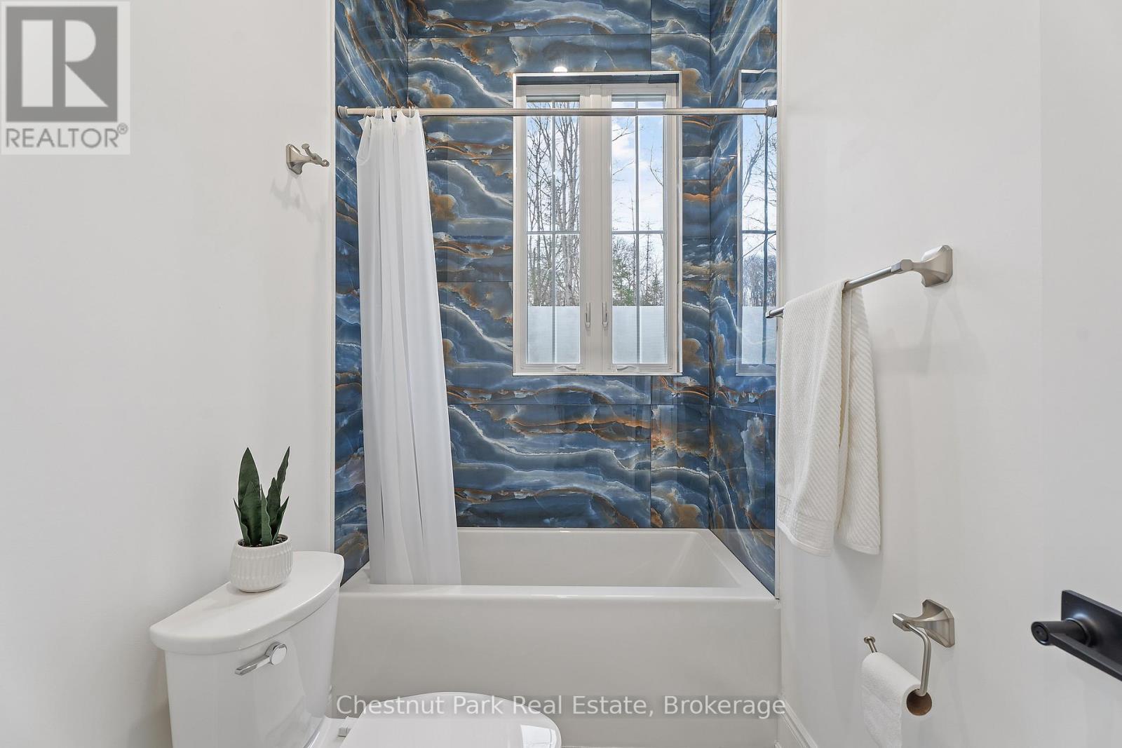 1153 Deer Lake Road, Perry (Emsdale), ON - Photo Showing Bathroom