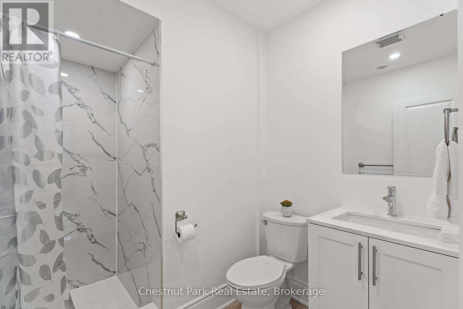 1153 Deer Lake Road, Perry (Emsdale), ON - Indoor Photo Showing Bathroom