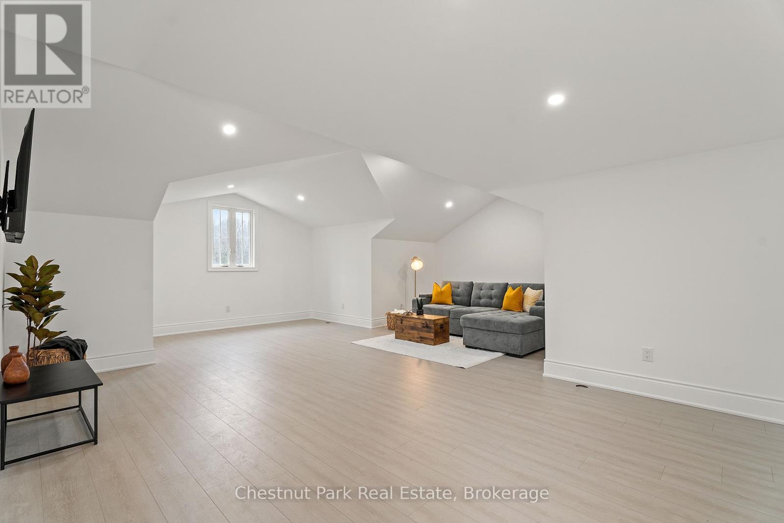 1153 Deer Lake Road, Perry (Emsdale), ON - Indoor